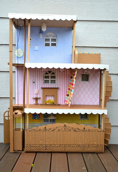 earth day diy cardboard barbie house Carton Diy, Cardboard Dollhouse, Ikat Bag, Cardboard Toys, Cardboard House, Diy Recycle, Barbie House, Diy Cardboard, Cardboard Crafts