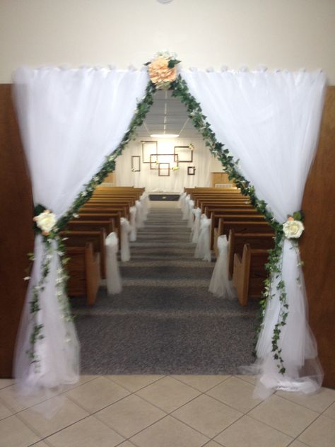 Auditorium Wedding Decorations, Church Entrance Wedding Decorations, Auditorium Decoration Ideas, Wedding Church Decor, Wedding Nature, Wine White, Wedding Backdrop Decorations, Church Decorations, Wedding Church