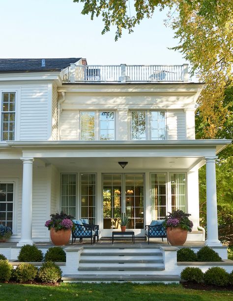 Nancy Meyers House Exterior, 2nd Story Porch, Colonial House Addition, New England Style Home Exterior, Nantucket Porch, Italianate House Exterior, Outdoor Summer Kitchen, Cape House Exterior, Mafia House