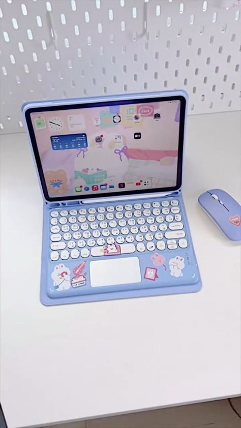 Kawaii Ipad, Ipad Organizer, Cute Ipad Cases, Ipad Hacks, Cute School Stationary, Mini Cute, Ipad Accessories, Anime Room, Ipad Mini Case