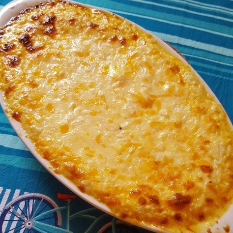 Cheesy Onion Dip, Onion Souffle, Baked Onion Dip, Cheesy Meals, Hot Onion Dip, Vidalia Onion Dip, Decadent Recipes, Game Night Family, Hot Dips