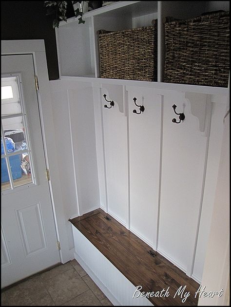 https://www.beneathmyheart.net/2011/03/re-hanging-the-hooks-in-our-laundry-room-and-it-looks-a-ton-better-2/ Diy Locker, Mudroom Organization, Mudroom Ideas, Thrifty Decor Chick, Mud Room Storage, Drop Zone, Room White, Entryway Organization, Laundry Room Storage