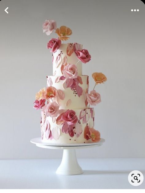 Petals And Prosecco Cake, Pink Flower Wedding Cake, Wedding Floral Cake, Modern Cake Ideas, Cake Designs With Flowers, Floral Bridal Shower Cake, Fun Wedding Cakes, Pink And Orange Cake, Floral Cake Ideas