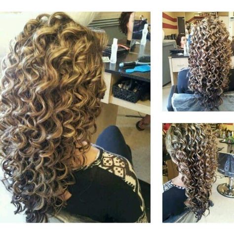 70 Charming Perms Dedicated To Long Hair – HairstyleCamp Big Curl Perms For Long Hair, Home Perm Big Curls Diy, Big Perm Curls, Diy Perm At Home Curls, Loose Spiral Perm Long Hair, Long Hair Perm Before And After, Big Curl Perm, Spiral Perms, Tight Perm