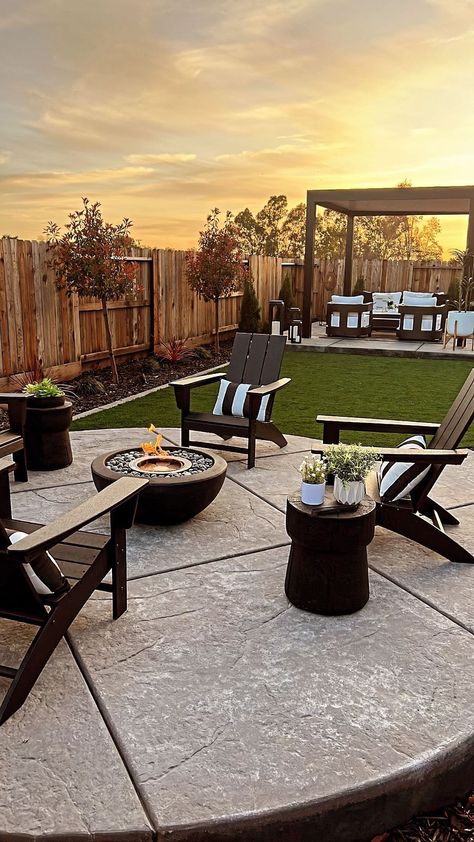 Teri Fode | BUT… This vision in my head just wouldn’t quit so we brought it to life. It’s a small backyard in the middle of the suburbs, but we made… | Instagram Dining Pergola, Conversation Patio Set, Desert Landscaping Backyard, Oasis Backyard, Covered Patio Design, Backyard Fire Pit, Conversation Area, Backyard Walkway, Backyard Furniture