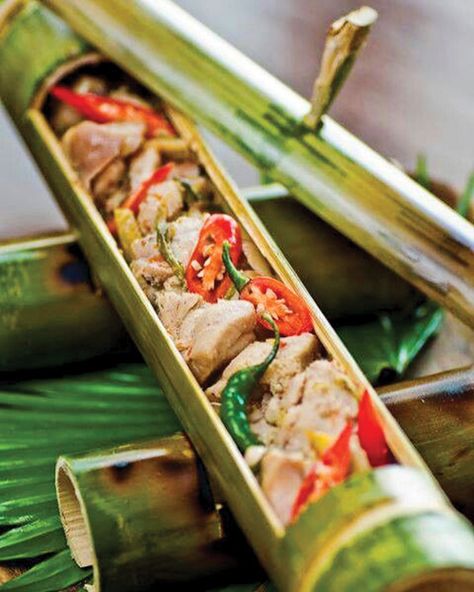 Philippine Cuisine, North East India, Philippines Food, Bamboo Utensils, India Food, Indonesian Food, Food Platters, Food Presentation, Food Plating