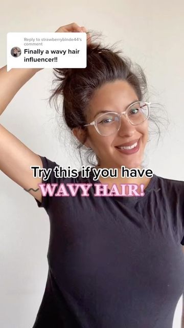 Gel Hairstyles Wavy Hair, What To Do With Wet Hair In The Morning, Twist Wet Hair For Curls, Hair Gel For Wavy Hair, How To Wake Up With Wavy Hair, Curl Wet Hair With Brush, Wet Hair Routine, How To Dry Your Hair Without Heat, Wet Hair Curls Fast