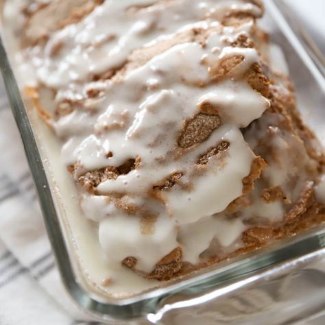 Best Cinnamon Coffee Cake Bread Coffee Cake Bread, Blueberry Crumble Coffee Cake, Crumble Coffee Cake, Coffee Cake Loaf, Coffee Bread, Cinnamon Swirl Bread, Cinnamon Coffee Cake, Sour Cream Coffee Cake, Cake Bread