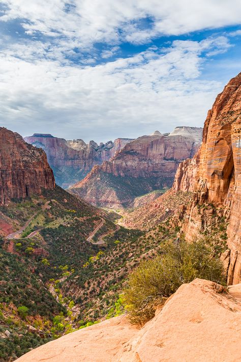 Zion National Park Aesthetic, Zion Park, Vacay Ideas, Park Aesthetic, American States, Utah Vacation, Zion Canyon, Zion National Park Utah, St George Utah