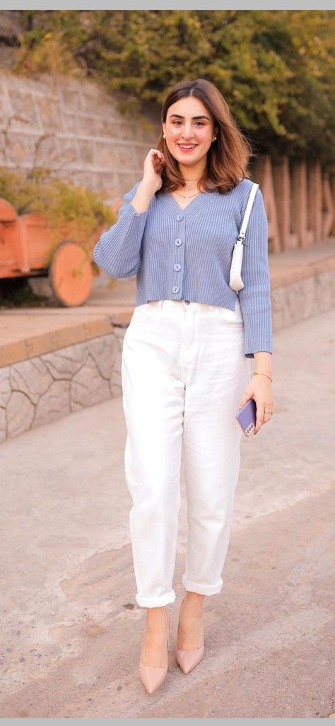 [CommissionsEarned] 77 Essential Casual College Outfits Indian Recommendations You'll Be Surprised By In All Season #casualcollegeoutfitsindian Western Wear Outfits, Casual College Outfits, College Outfit, Outfit Ideas Winter, Trendy Dress Outfits, Everyday Fashion Outfits, Casual Day Outfits, Classy Work Outfits, Quick Outfits