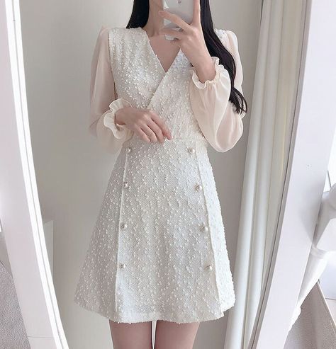 Dress Design Korean Style, Korean Sunday Dress Design, Sunday Dress Design, Sunday Dress Outfit, Styles Korean, Simple Gowns, Gowns Dresses Elegant, Stylish Short Dresses, Sunday Dress