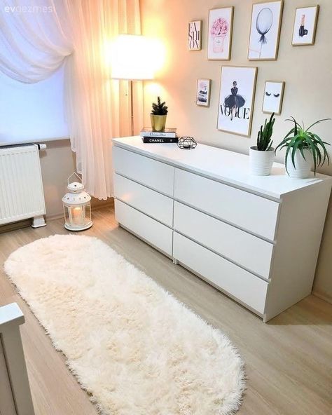 Decor Ikea, Dekorasi Kamar Tidur, Redecorate Bedroom, Teen Bedroom Decor, Room Makeover Bedroom, Room Makeover Inspiration, Small Room Bedroom, Decor Home Living Room, Room Inspiration Bedroom