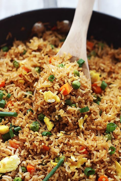 The BEST quick and easy fried rice recipe with all of the restaurant-worthy flavor you love without leaving your kitchen. Best Fried Rice Recipe, Best Fried Rice, Chinese Appetizers, Easy Fried Rice, Fried Rice Recipe Easy, Hakka Noodles, Asian Meals, Wheat Recipes, Easy Rice Recipes