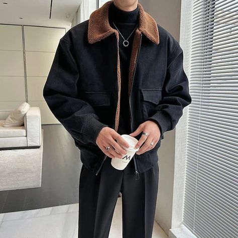 Korean Winter Clothes Men, Fur Lined Jacket Men, Big Jacket Outfits Street Style Men, Mens Winter Looks, Men Winter Style Casual, Mens Fashion Trench Coat, Winter Men’s Fashion, Korean Jacket Outfit Men, French Fashion Men Casual