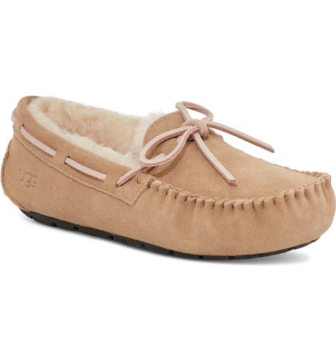 Size 6 - Tobacco suede color Ugg Dakota Slippers, Ugg Coquette, Ugg Dakota, Ugg Tasman Slippers, Slippers Online, Black Slippers, Outdoor Slippers, Ugg Slippers, Moccasins Slippers