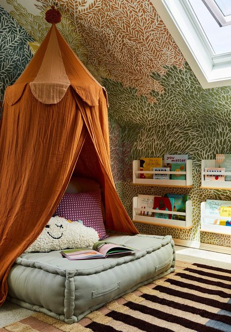 Playroom Ideas Jungle, Shared Attic Bedroom Kids, Childs Room Aesthetic, Attic Bedrooms Ideas, Whimsical Bedroom Kids, Bedroom For Two Kids, Joyful Bedroom, Vintage Kids Bedroom, Childrens Bedroom Ideas