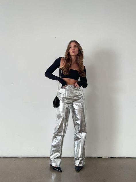 Nye Outfits Parties, Metallic Trousers, Outfits New Year, Silver Pants, Vegan Leather Pants, Party Outfits Night, Metallic Pants, Nye Outfits, Christmas Party Outfits