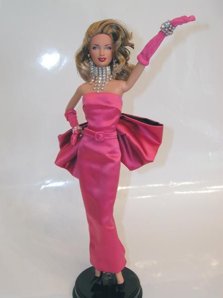 https://flic.kr/p/7UZmAF | Madonna Material Girl by Magia 2000 | www.magia2000.com/index.html Madonna Material Girl, Girly Costumes, Celebrity Barbie, Meat Dress, Creepy Baby Dolls, Divas Pop, Lady Madonna, Celebrity Dolls, Jersey Dresses