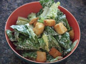 Carrabba's House Salad Dressing (Creamy Parmesan) #copycat recipe Salad Dressing Creamy, Carabbas Recipes, House Salad Dressing, Carrabbas Recipes, Parmesan Salad, Top Secret Recipes, House Salad, Parmesan Recipes, Creamy Parmesan