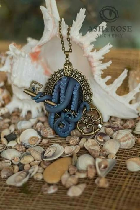 Ocean Mermaid, Octopus Necklace, Mermaid Siren, Polymer Clay Diy, Polymer Clay Jewelry Diy, Magical Jewelry, Polymer Crafts, Poly Clay, Polymer Clay Pendant