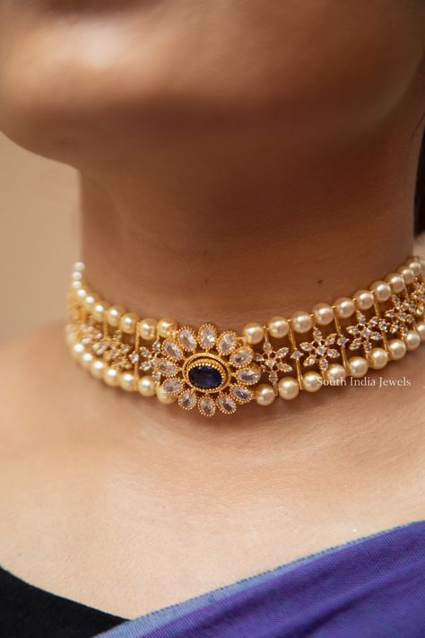 Elegant AD Stone Pearl Choker Set By South India Jewels! Temple Jewellery Choker, Temple Choker Necklace, Pearl Choker Set, Simple Necklaces, Choker Jewellery, Indian Choker Necklace, Choker Necklace Designs, Fancy Jewelry Necklace, Choker Designs