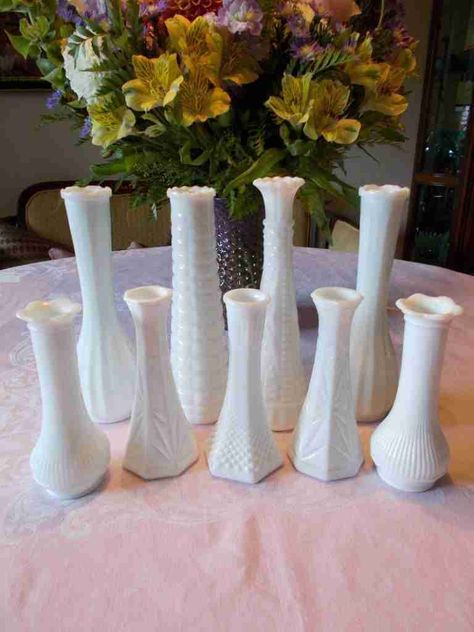 Antique Milk Glass Value Guide for Beginners | Appraising Small Milk Glass Vases, Milkglass Decorating, Milk Glass Display, Milk Glass Lamps, Antique Dishes Collectible, Milk Glass Bud Vases, Glassware Decor, Corningware Vintage, Milk Glass Wedding