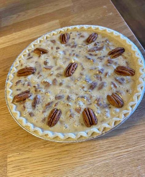 Mommy's Kitchen - Recipes from my Texas Kitchen : Miss Kay's Honey Pecan Pie - Perfect for Thanksgiving Pecan Pie With Honey Recipe, Pecan Honey Pie, Honey Pie Recipe, Mrs Kays Recipes Duck Dynasty, Miss Kays Recipes, Miss Kay Robertson Recipes, Pecan Pie With Honey, Honey Pecan Pie Recipe, Kay Robertson Recipes