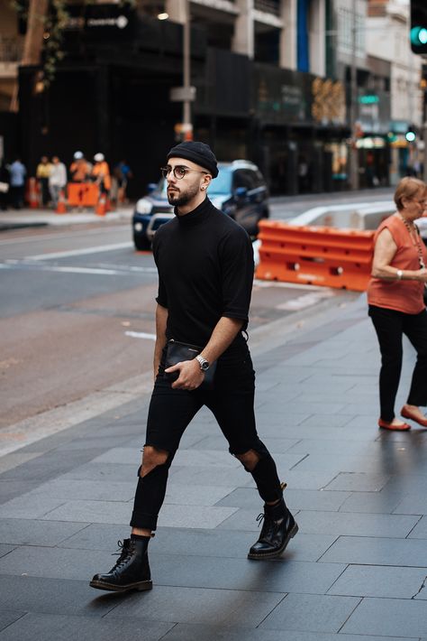 All black men's style Dr Martens Men Outfit, Dr Martens Men, Doc Martens Outfits, Dr Martens Outfit, Boots Outfit Men, Walking Down The Street, Streetwear Mode, Stylish Mens Fashion, Tumblr Outfits