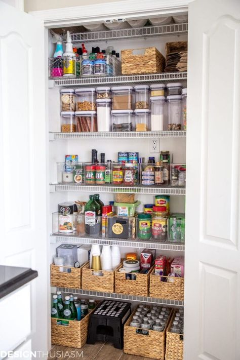 Kitchen With No Pantry, Storage Ideas For Kitchen, Desain Pantry Dapur, No Pantry, Free Standing Kitchen Pantry, Small Kitchen Pantry, Kitchen Pantry Organization, Pantry Organization Ideas, Small Pantry Organization