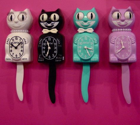 Clocks Kit Kat Clock, Sea Punk, Kit Cat Clock, Cat Clock, Cat Figurines, Kitchen Vintage, Vintage Kitsch, Kit Kat, Tick Tock