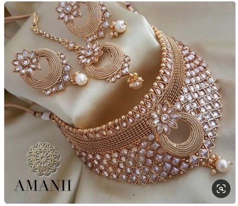 Choker Sets, Indian Wedding Jewelry Sets, Beautiful Bridal Jewelry, Indian Bridal Jewelry Sets, Bridal Jewellery Design, Jewelry Set Design, Bridal Choker, Bridal Accessories Jewelry, Indian Jewellery Design Earrings