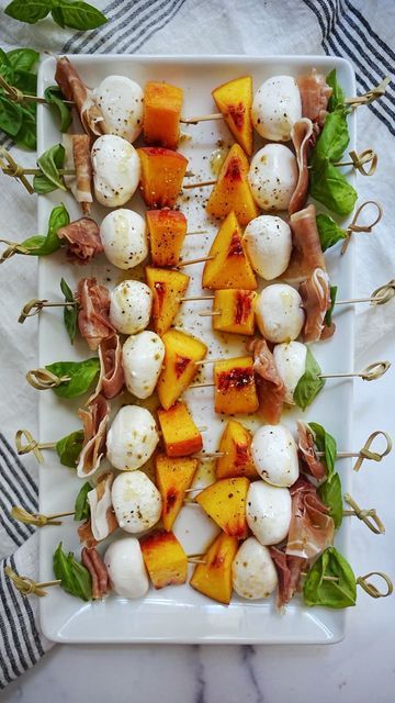 Bora on Instagram: "Everything I love about summer on a plate 🍑 This is the easiest and prettiest appetizer to make for your Labor Day BBQ. It comes together in just 15 minutes and it’s budget friendly. The white balsamic vinaigrette is a sweet and savory compliment to each ingredient on the skewer. It’s also my go-to salad dressing. Enjoy and hope you all have a wonderful Labor Day 💛 ⠀⠀⠀⠀⠀⠀⠀⠀⠀⠀ 🍑 Ingredients (Makes 16 skewers) - 1 ripe large yellow peach, cut into 9 wedges - 8 oz baby mozzar Labor Day Bbq, White Balsamic Vinaigrette, White Balsamic, White Balsamic Vinegar, Bamboo Skewers, Balsamic Vinaigrette, Sweet And Savory, Cooking Videos, How To Dry Oregano