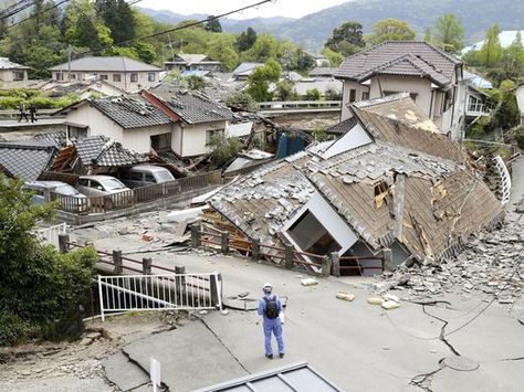 Resident houses are seen destroyed after an earthquake・・・2016/04/17熊本 Sleep In Car, Evacuation Plan, Nature Of God, Emergency Plan, Emergency Management, Kyushu, Disaster Preparedness, Bushcraft, Natural Disasters