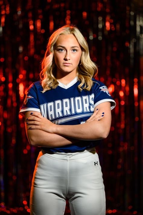 Senior Softball Banner Ideas, Softball Picture Ideas Individual, Softball Poses For Media Day, Softball Headshots, Softball Media Day Poses Catcher, Softball Portrait Poses, Media Day Inspo Sports, Softball Photography Poses, Field Hockey Senior Pictures