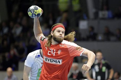 Mikkel hansen- King of handball Mikkel Hansen, Sports Stars, Sports Jersey, Stars, Sports, Quick Saves, Handball