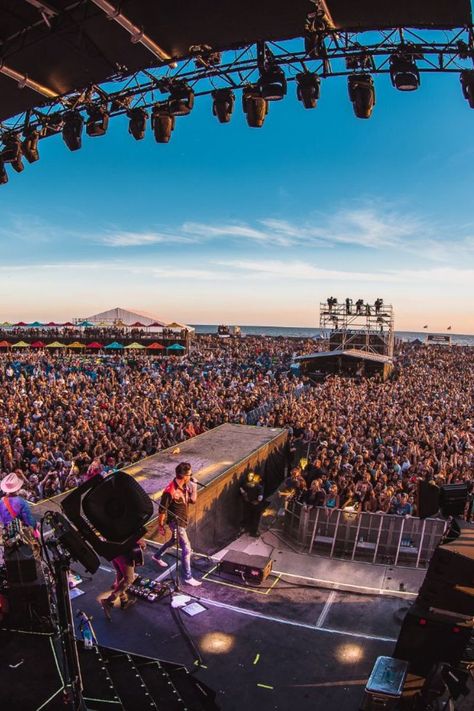 California Music Festivals, Jazz Music Festival, Coachella California, Coachella Concert, Hangout Music Festival, American Festivals, Concert Vibes, Concert Crowd, Summer Fest