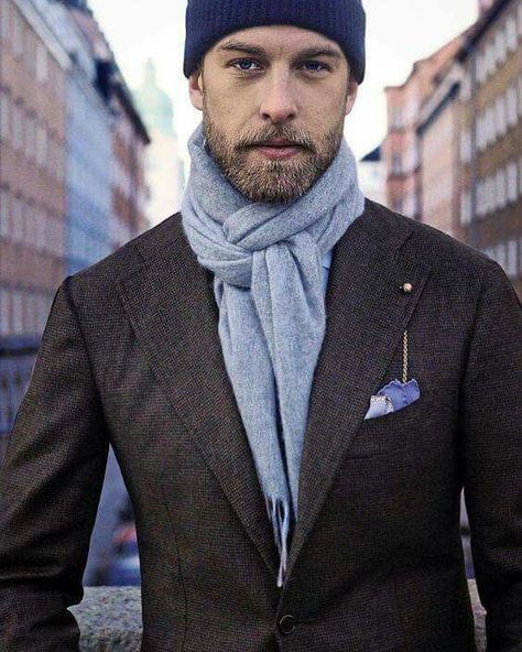 Scarf Outfit Men, Mens Scarf Fashion, Scarf Outfit, Mens Fashion Blog, Dapper Style, Mens Fashion Inspiration, Men Style Tips, How To Wear Scarves, Suit Style