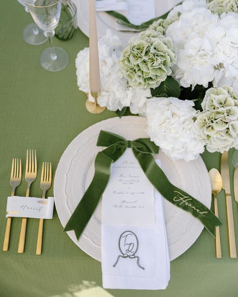 Thank you @byhannahbaskett for asking me to be involved with this beautiful wedding shoot at such a beautiful new venue @thakehammanor - which is due to open later in 2024! We provided custom embroidered wedding monogram napkins, using original artwork from @georgiaeleanordesigns embroidered in sage green and finished with sage green velvet bows embroidered as place settings 🤍 Venue | @thakehammanor Photographer | @elizabethrubyphotography Stylist | @byhannahbaskett Floral Design | @the... Hydrangea Wedding Table, Embroidered Wedding Napkins, Green And White Hydrangea, Green Hydrangea Wedding, White Hydrangea Wedding, Green Table Settings, Rustic Italian Wedding, Green Tablescape, Green Napkins