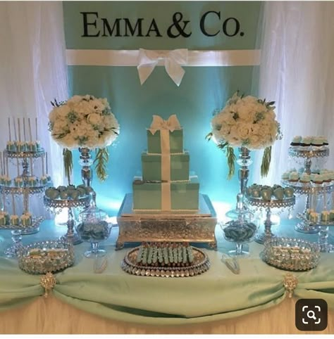 Tiffany Blue Centerpieces Birthday Party, Tiffany Sweet 16 Party Ideas, Tiffany Themed Birthday Party, Tiffany And Co Theme Party, Tiffany Sweet 16, Tiffany Theme Party, Tiffany Blue Party, Breakfast At Tiffanys Party Ideas, Tiffany Themed Bridal Shower