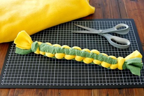 Cobra Knot, Sew Gifts, Indestructible Dog Toys, Canine Enrichment, Dog Tug Toy, Homemade Dog Toys, Pets Stuff, Dog Bandana Pattern, Dogs Diy Projects