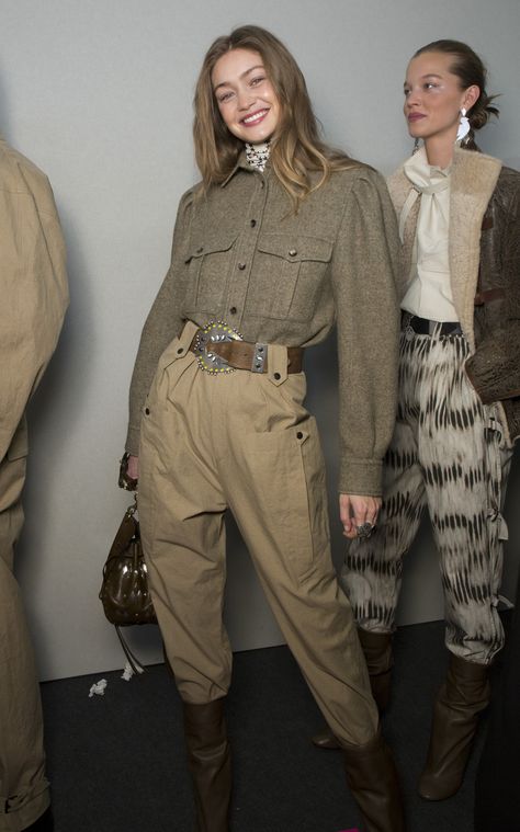 Isabel Marant Yerris High Waisted Cargo Pants Winter Outer, Safari Outfits, Gigi Style, Tweed Top, Study Better, Looks Country, Paris Mode, Safari Style, Disney Life