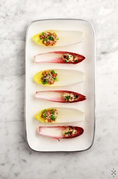 Endive Appetizers, Party Appetizers, Holiday Appetizers, Food Presentation, Food Plating, Appetizers For Party, Beautiful Food, Food Styling, Finger Foods