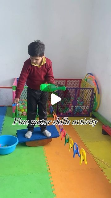 Fine Motor Activities For Adults, Activities For Special Needs Children, Vestibular Activities, Brain Gym Exercises, Small Muscles, Pediatric Pt, Brain And Nervous System, Coordination Activities, Occupational Therapy Kids