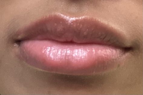 lips 2 Tone Lips, Two Toned Lips Natural, 2 Toned Lips, Two Tone Lips, Two Toned Lips, Odd Fashion, Oc Board, Small Lips, Lower Lip