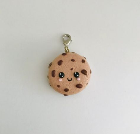 Cookie Polymer Clay, Polymer Clay Bff Charms, Cookie Keychain, Clay Food Charms, Choco Cat Keychain, Fimo Kawaii, Kawaii Cookies, Paper Pin, Polymer Clay Kawaii