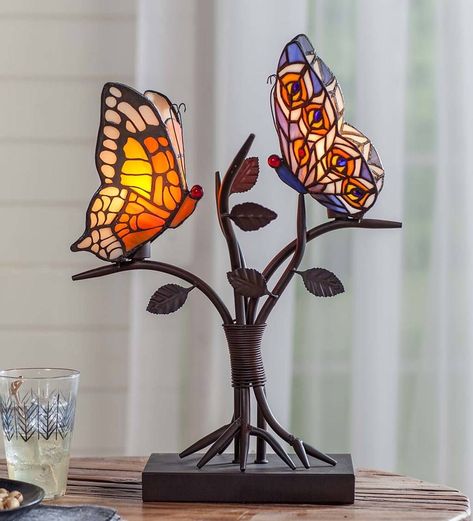 House Dubai, Butterfly Stained Glass, Glass Butterflies, Butterfly Lamp, Copper House, Lampe Art Deco, Stained Glass Lamp, Stained Glass Light, زجاج ملون