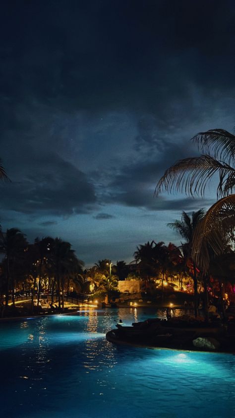 Vacation Esthetics, Dark Pool Aesthetic, Vacation Dark Aesthetic, Resort Aesthetic Night, Mexico Beach Aesthetic, Beach Night Aesthetic, Aesthetic Vacation Pictures Mexico, Night Beach Aesthetic, Pool At Night Aesthetic