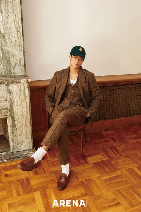 Our Polo Ralph Lauren Polo Bear Twill Ball Cap, Checked Houndstooth Suit Jacket, Vest, and Pant feature in Arena Home Korea Magazine's September 2021 Issue. Cap Outfit Men, Ceo Fashion, Multibrand Store, Houndstooth Suit, Vest Outfits Men, Ralph Lauren Polo Bear, Ralph Lauren Vest, Ralph Lauren Suits, Tweed Vest