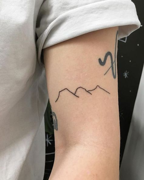 Three Sisters Mountain Tattoo, 3 Sisters, Mountain Tattoo, Three Sisters, Embroidery Ideas, Get A Tattoo, A Tattoo, Aesthetically Pleasing, Granola