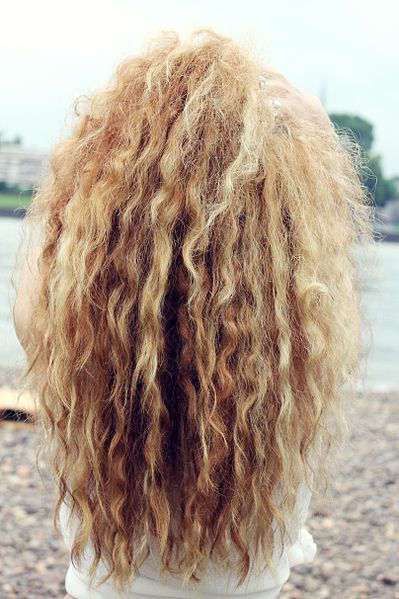 Curly hair inspiration. Stay "bea -YOU -tiful." Follow us now on Pinterest: @autumnblazesing Natural Curly Hair Care, Hair Colorful, Curly Hair Inspiration, Curly Hair Care, Frizzy Hair, Curly Hair Tips, Long Curly Hair, Hair Tips, Curly Wigs